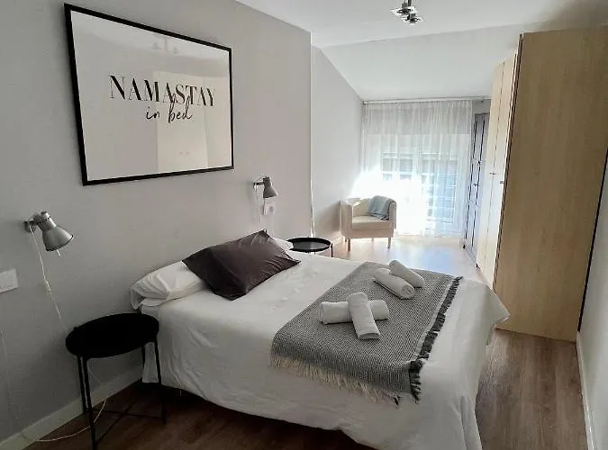 Apartamento Acogedor Atico En El Centro Con Parking Bajo Reserva