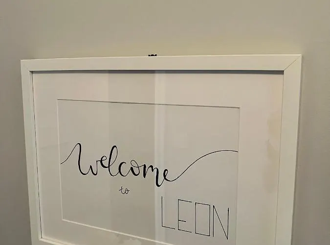 Apartamento Acogedor Atico En El Centro Con Parking Bajo Reserva León