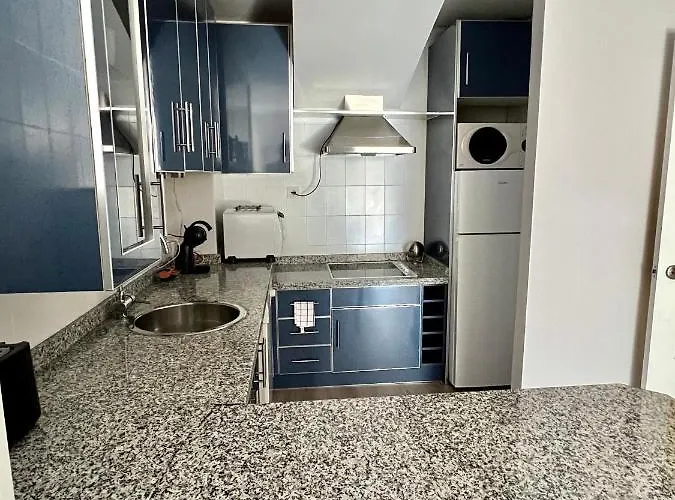 Acogedor Atico En El Centro Con Parking Bajo Reserva *